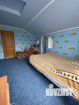 Дом 230м&sup2;, 2-этажный, участок 4 сот.  