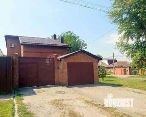 Дом 182м², 2-этажный, участок 4 сот.  