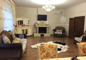Дом 280м², 2-этажный, участок 7 сот.  