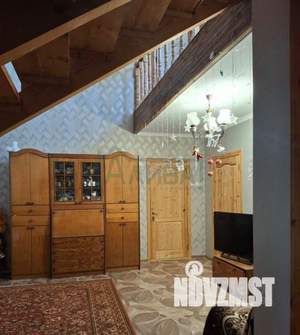 Дом 240м², 2-этажный, участок 10 сот.  