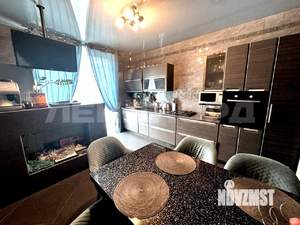 Дом 163м&sup2;, 2-этажный, участок 3 сот.  