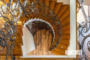 Дом 411м&sup2;, 3-этажный, участок 6 сот.  