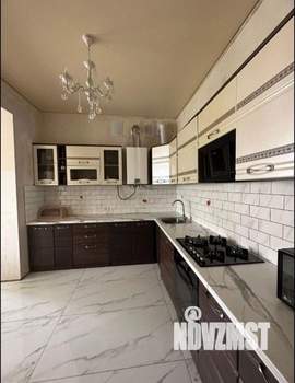 Дом 150м&sup2;, 2-этажный, участок 3 сот.  