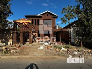 Дом 270м², 2-этажный, участок 4 сот.  