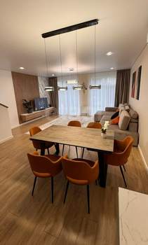 Дом 150м², 2-этажный, участок 3 сот.  