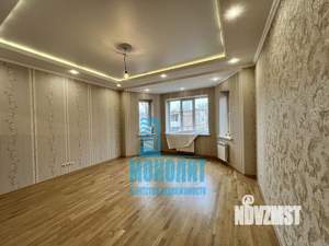 Дом 300м&sup2;, 3-этажный, участок 4 сот.  