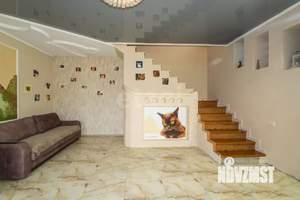 Дом 255м², 3-этажный, участок 3 сот.  