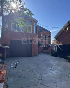 Дом 238м&sup2;, 2-этажный, участок 6 сот.  