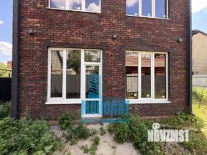 Дом 170м&sup2;, 2-этажный, участок 4 сот.  