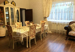 Дом 280м², 2-этажный, участок 7 сот.  