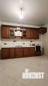 Дом 140м&sup2;, 2-этажный, участок 3 сот.  