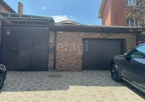 Дом 273м², 2-этажный, участок 3 сот.  