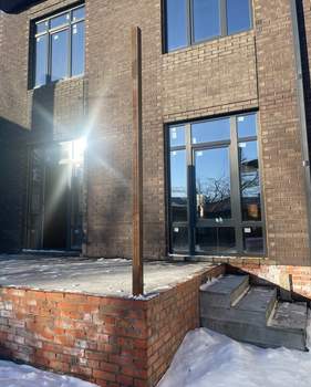 Дом 150м&sup2;, 2-этажный, участок 3 сот.  