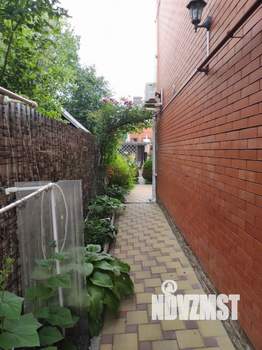 Дом 126м&sup2;, 2-этажный, участок 3 сот.  