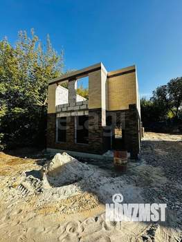 Дом 135м&sup2;, 2-этажный, участок 4 сот.  