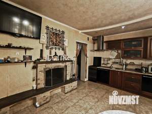 Дом 133м&sup2;, 2-этажный, участок 10 сот.  