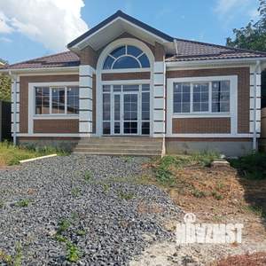 Дом 148м&sup2;, 2-этажный, участок 4 сот.  