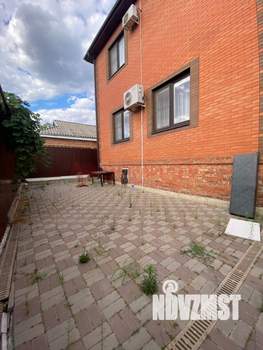 Дом 170м&sup2;, 2-этажный, участок 3 сот.  