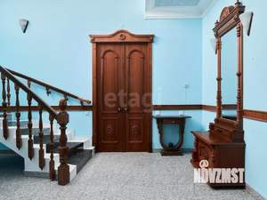 Дом 428м², 3-этажный, участок 9 сот.  
