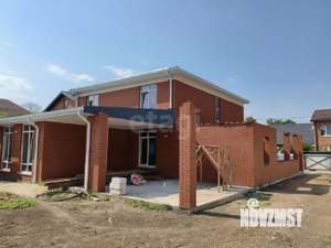 Дом 313м&sup2;, 2-этажный, участок 8 сот.  