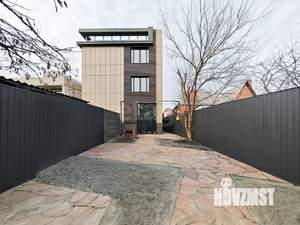 Дом 370м&sup2;, 4-этажный, участок 3 сот.  