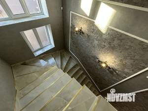 Дом 550м&sup2;, 3-этажный, участок 6 сот.  