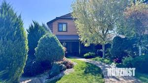 Дом 153м&sup2;, 2-этажный, участок 6 сот.  