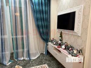 Дом 270м², 3-этажный, участок 6 сот.  