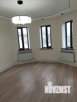 Дом 160м&sup2;, 2-этажный, участок 5 сот.  