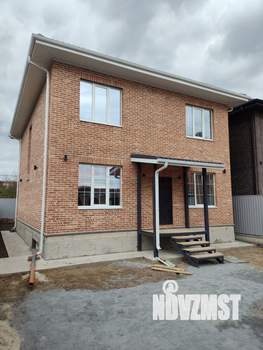 Дом 210м&sup2;, 2-этажный, участок 4 сот.  