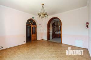 Дом 600м², 4-этажный, участок 6 сот.  