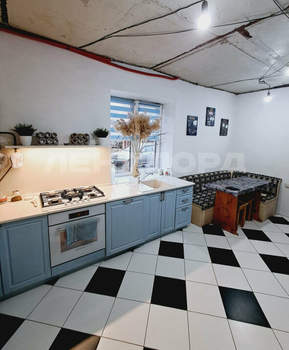 Дом 97м&sup2;, 2-этажный, участок 6 сот.  