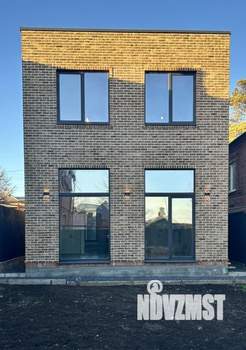 Дом 152м&sup2;, 2-этажный, участок 4 сот.  