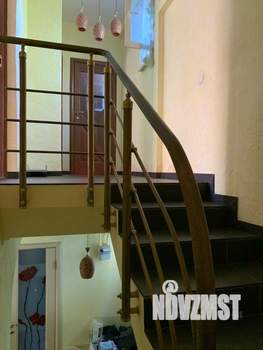 Дом 180м², 2-этажный, участок 6 сот.  