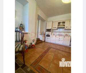 Дом 212м&sup2;, 2-этажный, участок 212 сот.  