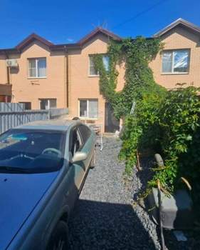 Дом 63м&sup2;, 2-этажный, участок 1 сот.  