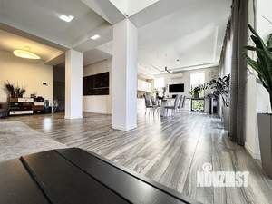 Дом 374м², 3-этажный, участок 7 сот.  