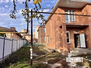 Дом 120м&sup2;, 2-этажный, участок 3 сот.  