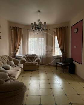 Дом 137м&sup2;, 2-этажный, участок 4 сот.  