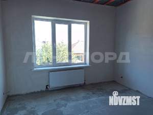 Дом 130м&sup2;, 2-этажный, участок 4 сот.  