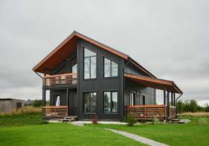 Дом 130м&sup2;, 2-этажный, участок 4 сот.  