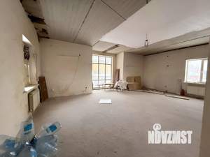 Дом 305м&sup2;, 3-этажный, участок 3 сот.  