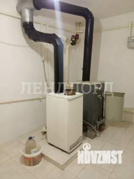 Дом 460м&sup2;, 3-этажный, участок 8 сот.  