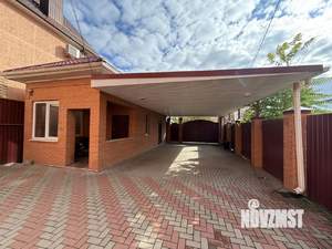 Дом 206м&sup2;, 3-этажный, участок 4 сот.  