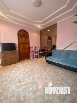 Дом 313м&sup2;, 3-этажный, участок 7 сот.  