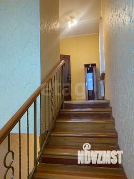 Дом 400м², 3-этажный, участок 6 сот.  