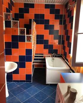 Дом 80м², 2-этажный, участок 5 сот.  