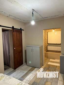 Дом 680м&sup2;, 5-этажный, участок 10 сот.  