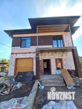 Дом 337м&sup2;, 2-этажный, участок 6 сот.  