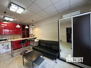 Дом 170м&sup2;, 3-этажный, участок 1 сот.  